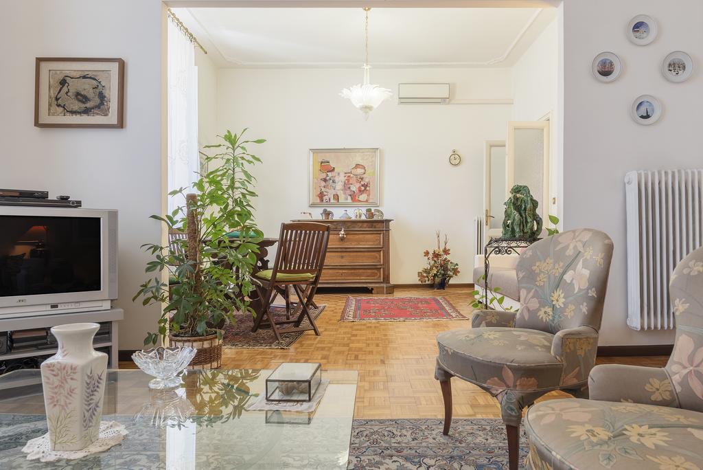 Flower'S Market Apartment - Charme Holidays Rome Luaran gambar