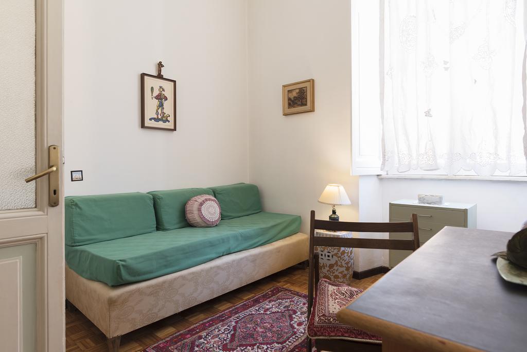 Flower'S Market Apartment - Charme Holidays Rome Luaran gambar